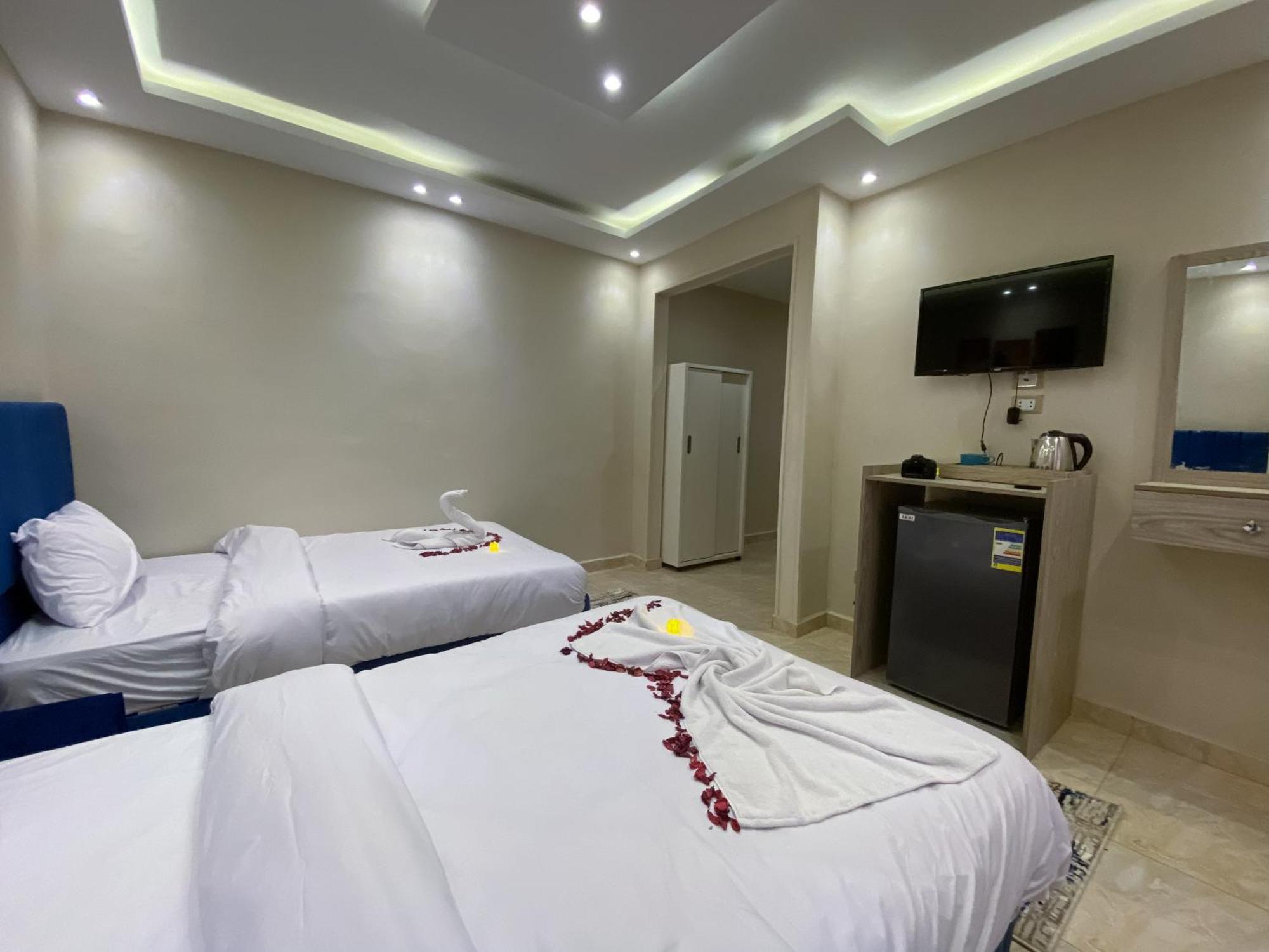 Young Pharaoh View Inn 开罗 外观 照片