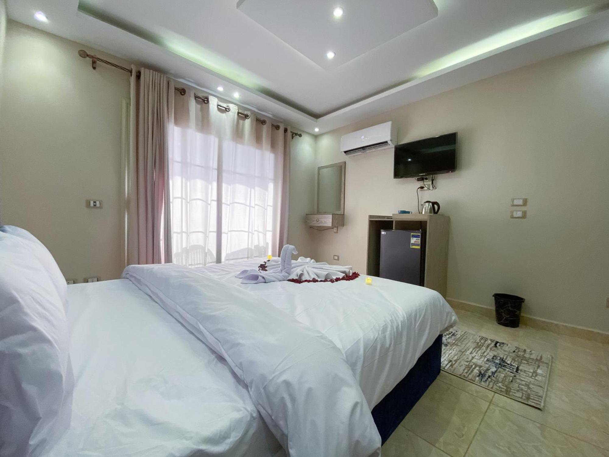 Young Pharaoh View Inn 开罗 外观 照片